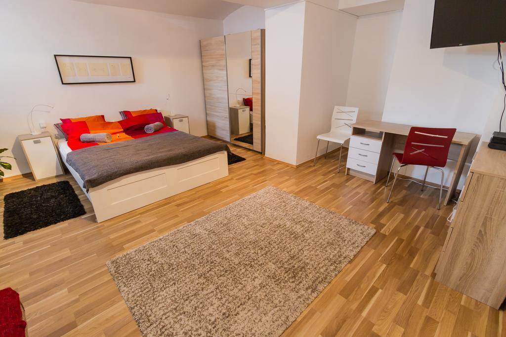Apartment At Pavilion Загреб Екстериор снимка