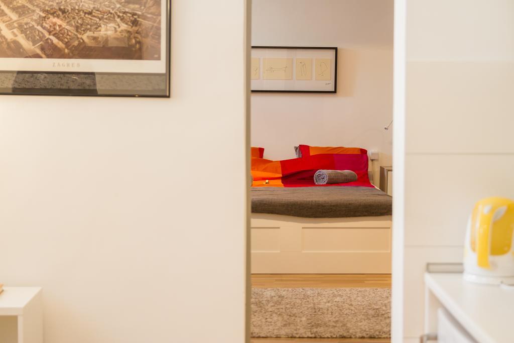 Apartment At Pavilion Загреб Екстериор снимка